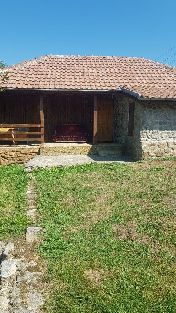 Продава се Хотел в с. Раненци, Област Кюстендил - 13000 кв.м за 13 €/кв.м - Снимка #2