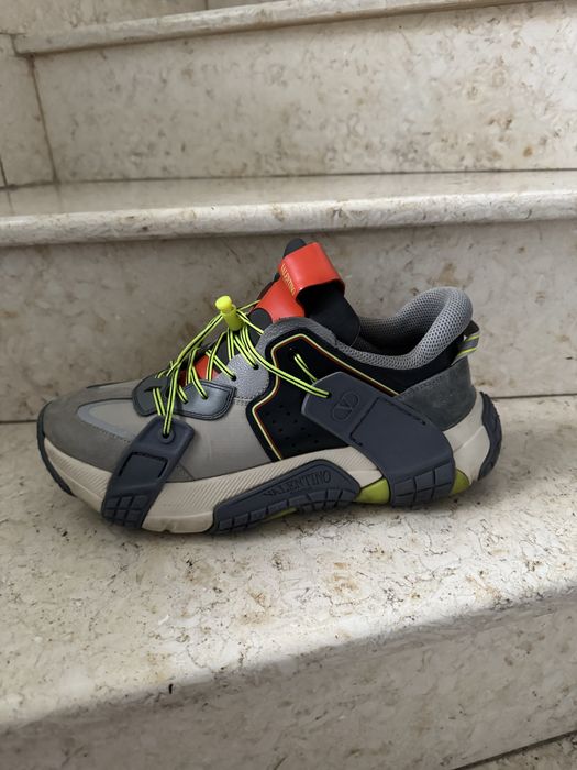 adidasi valentino garavani