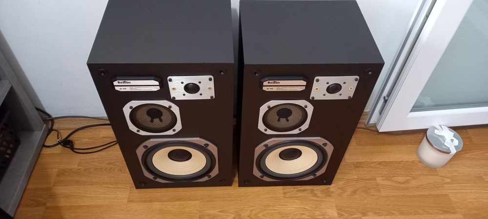 Boxe Beston pe 8 ohmi