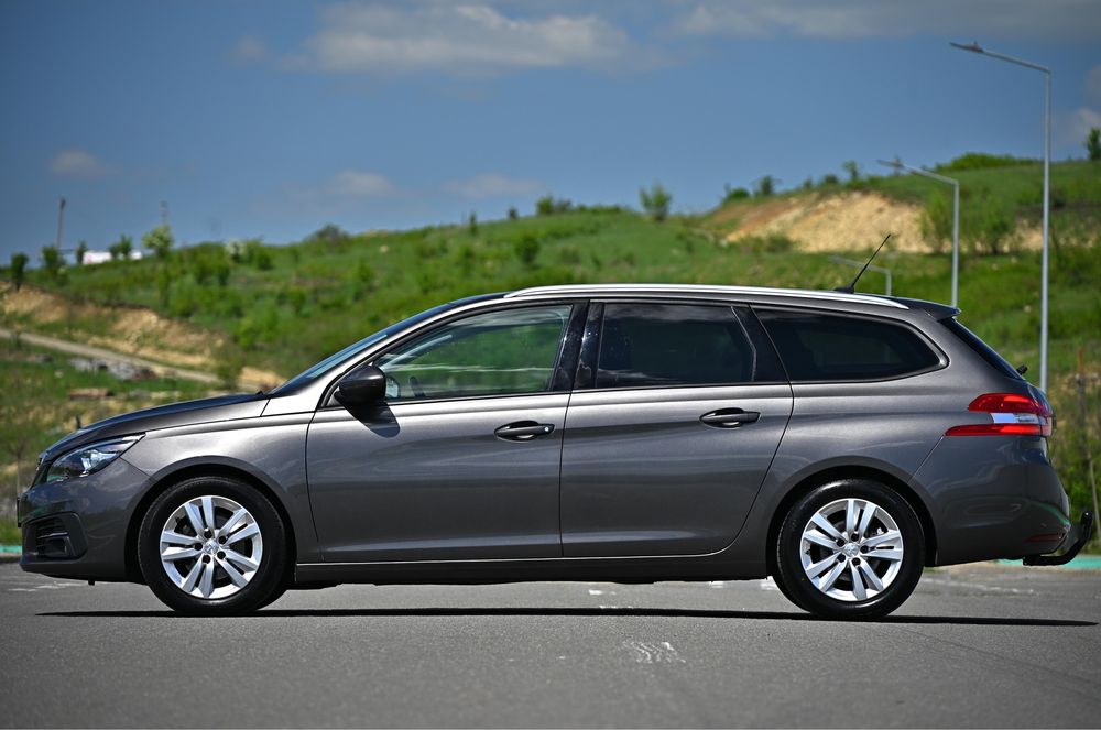 Peugeot 308 Facelift 1.6 diesel 120 C.P. 2018 Euro6 TVA DEDUCTIBIL
