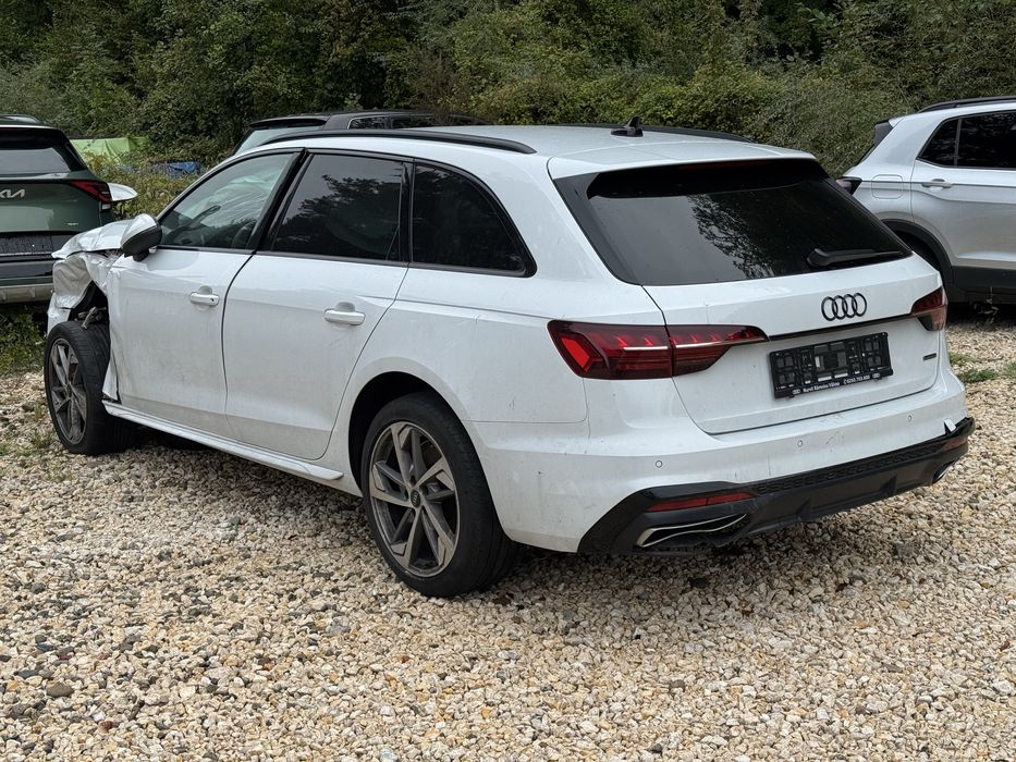 Audi A4 2.0 TDI S-Line Quattro 2023 avariat