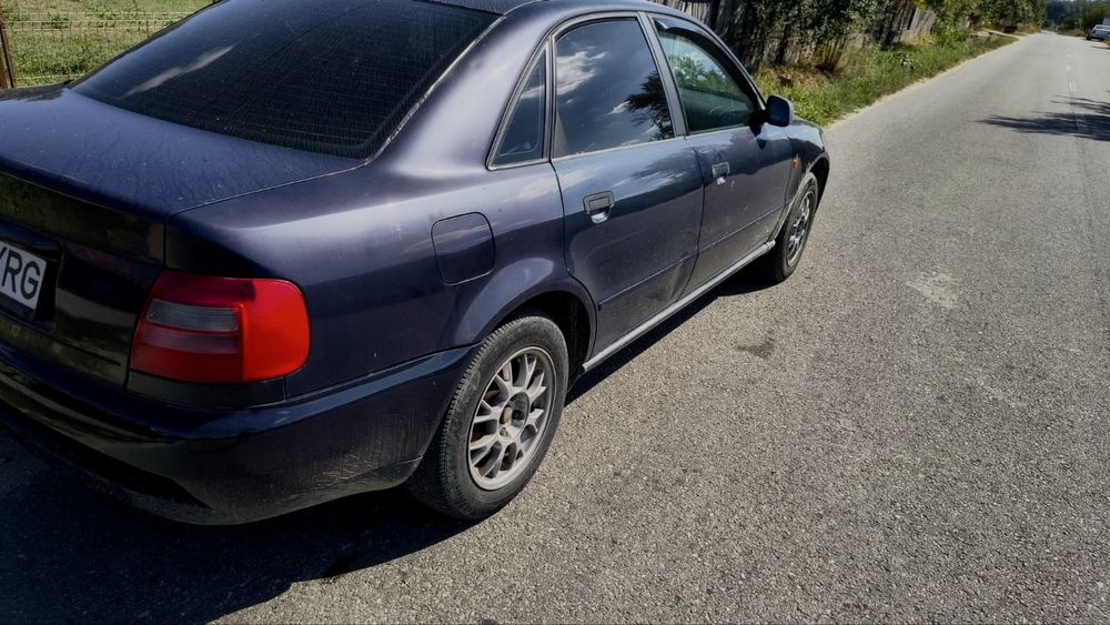 4000 lei AUDI A4 B5