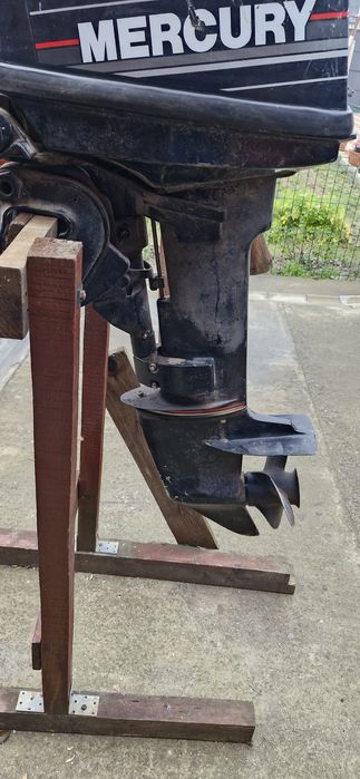 Motor barca Mercury