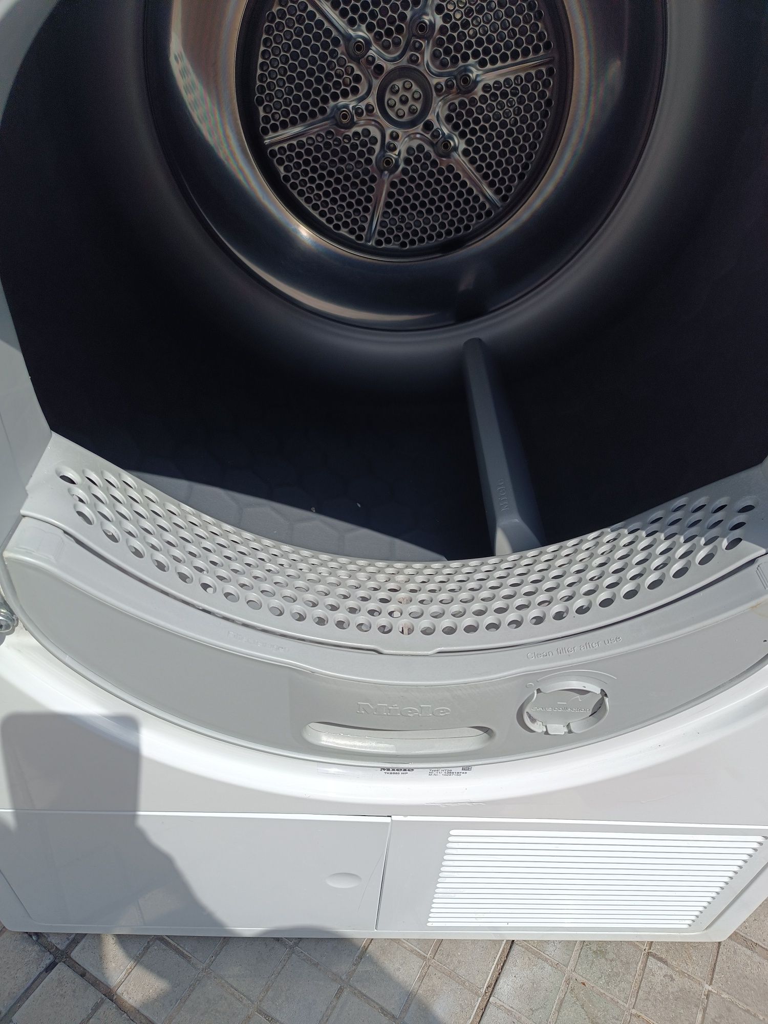 Сушилня miele термопомпа