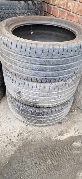Vând cauciucuri vară marca Bridgestone