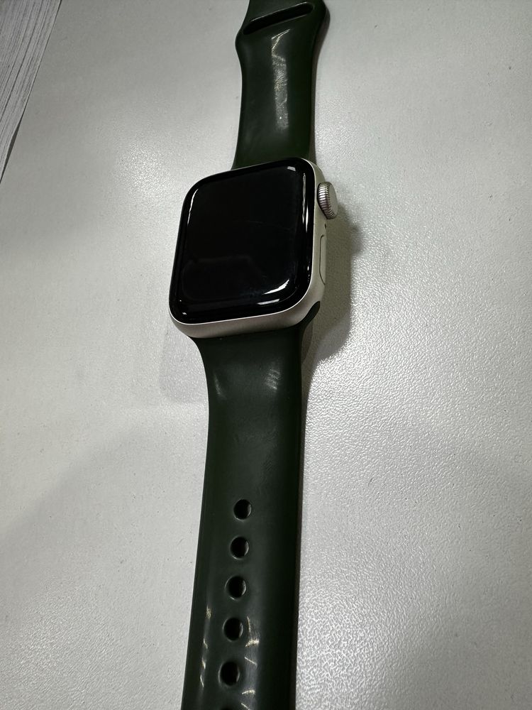 Продам apple watch se