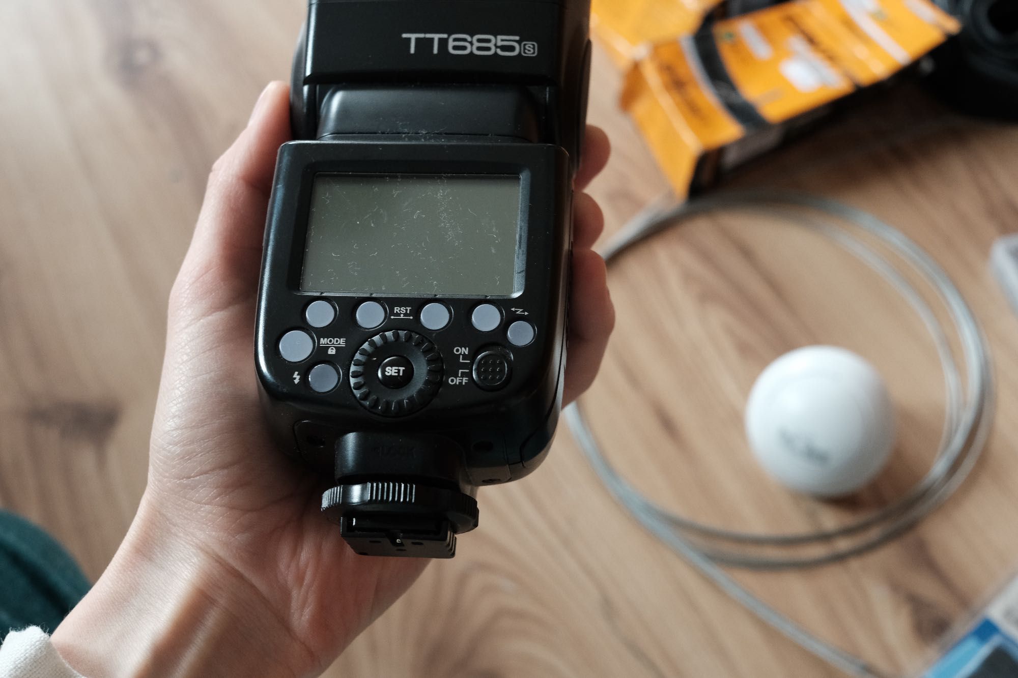 светкавица Godox tt 685 за sony със синхронизатор Godox X1T