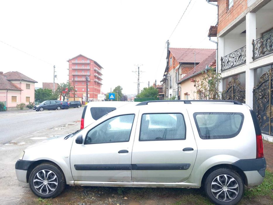 Dacia Logan Mcv a,c an 2007 recent adusa
