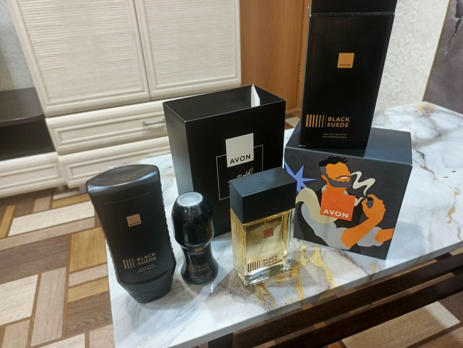 Духи  AVON продам комплект пришли не те с каспи чек все есть