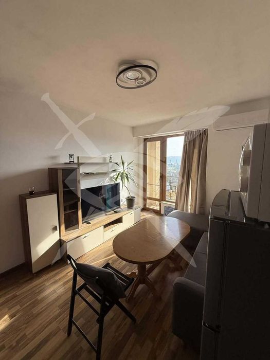 Дава се под наем Двустаен апартамент в Варна, Гръцка махала - 55 кв.м за 700 € - Снимка #1