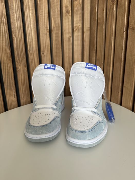 Air Jordan 1 Hyper Royal Aj1 size 39,41