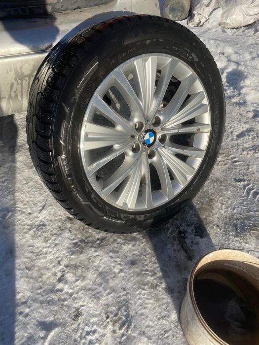 Продам онигинальный комплект дисков с резиной на bmw x5 f15 R19