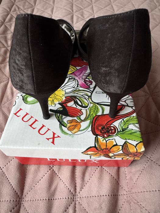 Токчета Lulux.