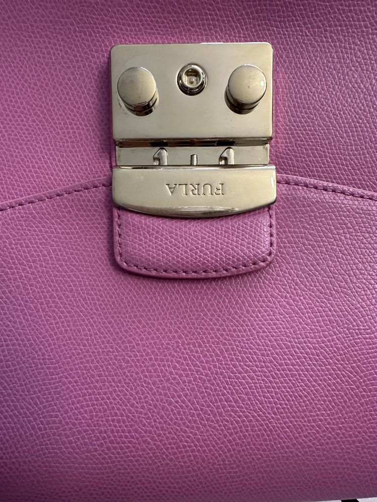 Furla - чанта, среден размер