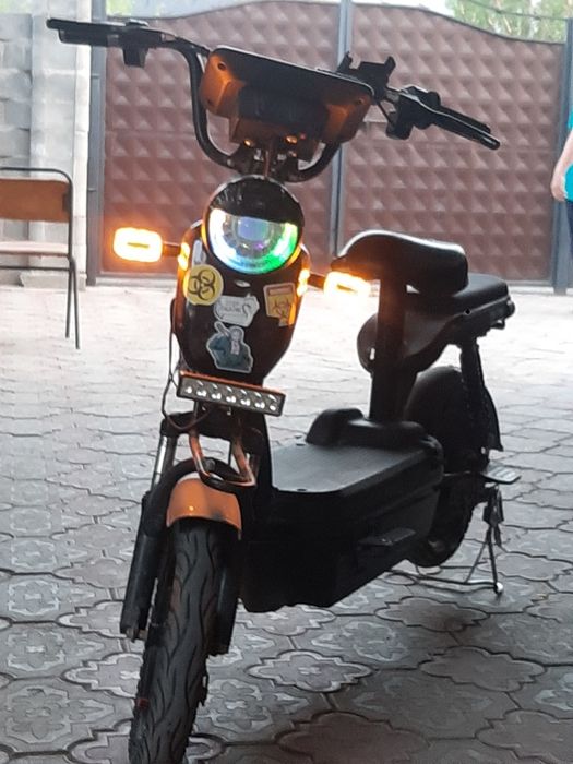 Продам электроскутор