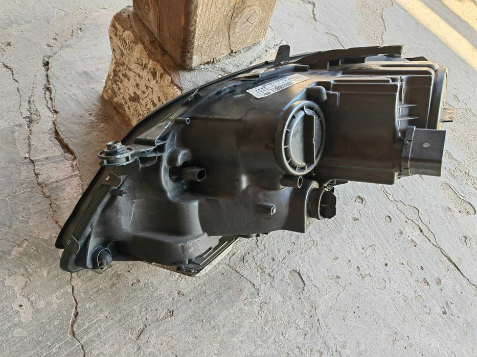 Фар Mercedes ML W164 Xenon Black десен/ Фар Мерцедес МЛ 164 Оригинален