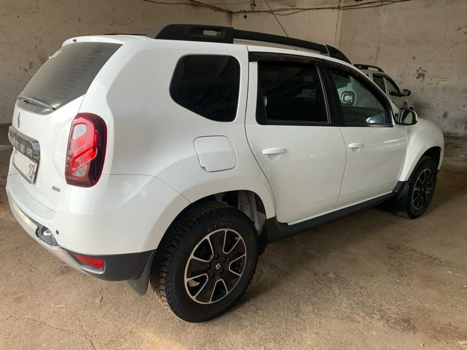 продается Renault Duster объем 2.0