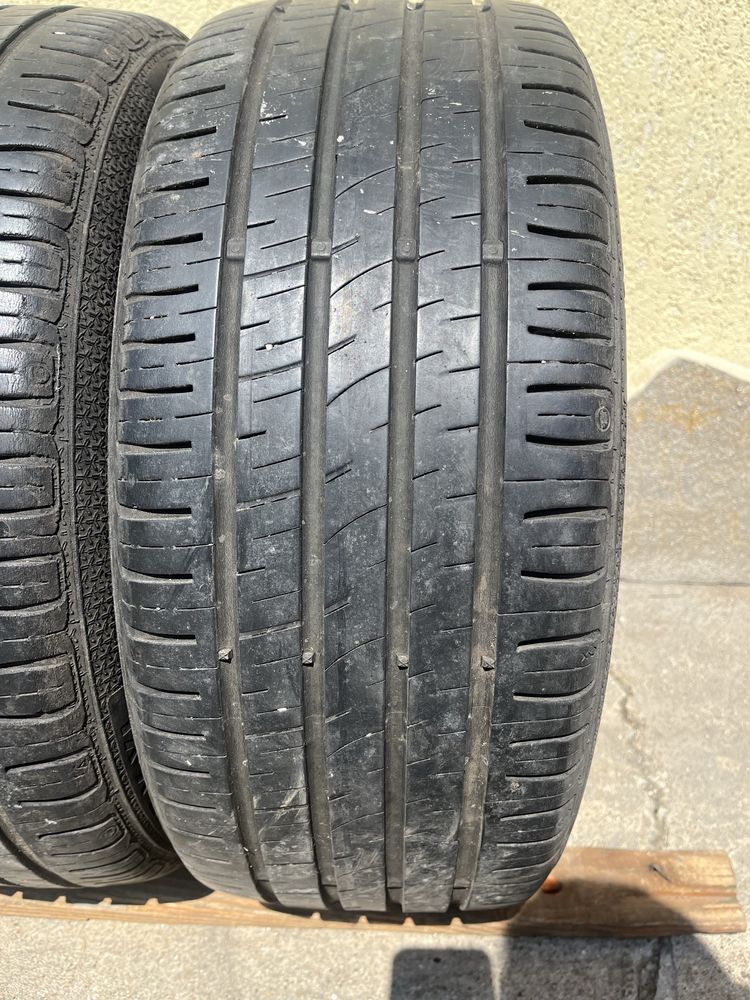 4 бр. летни гуми 215/45/17 Barum DOT 0617 5 mm