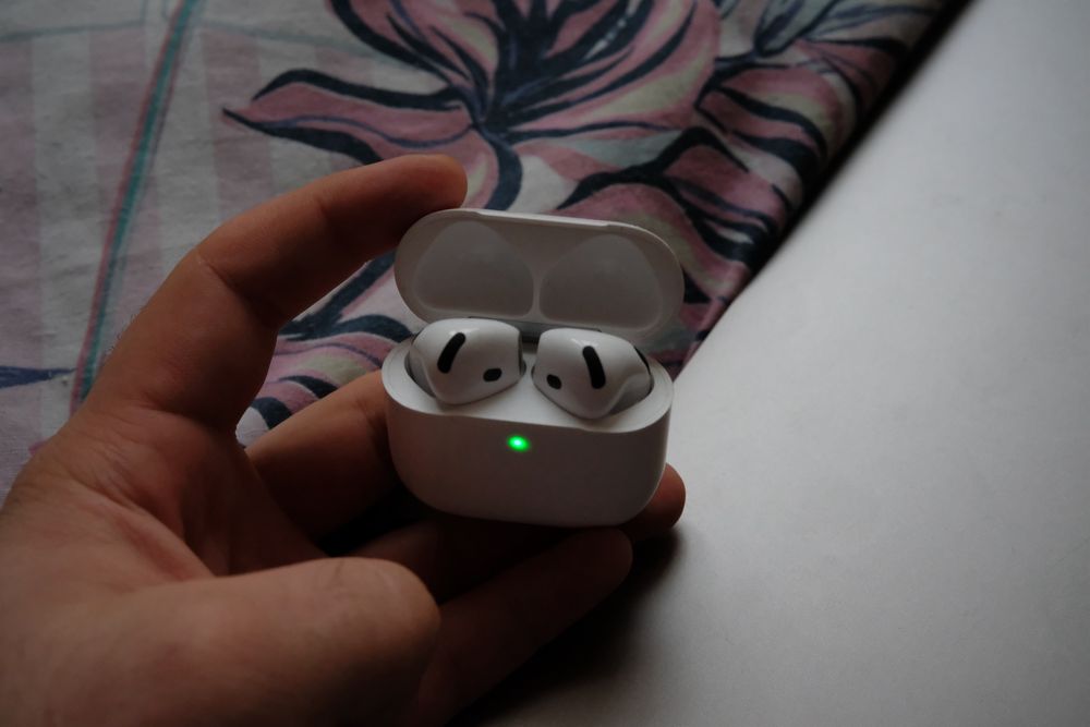 AirPods 4 CA NOI