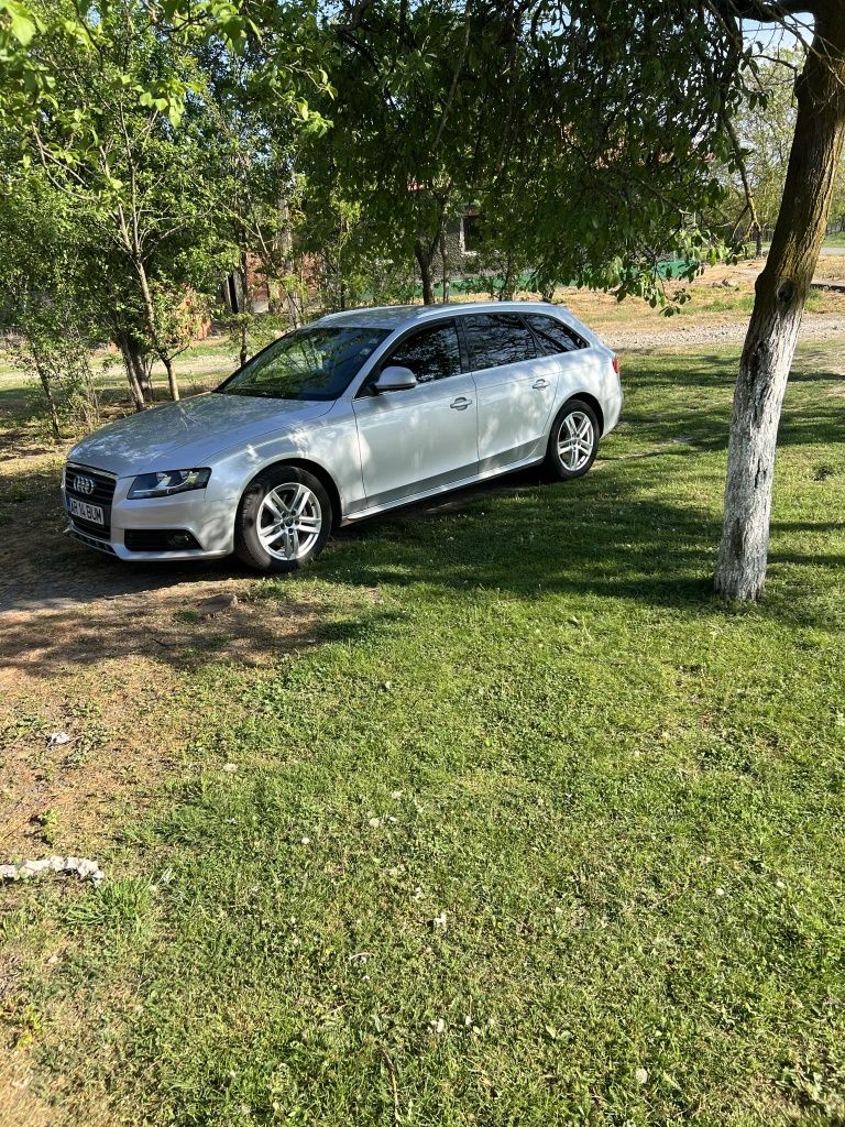 Audi a4 an 2009 2.0d