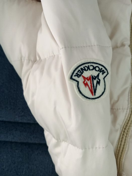 Куртка новая из перьев для девочек