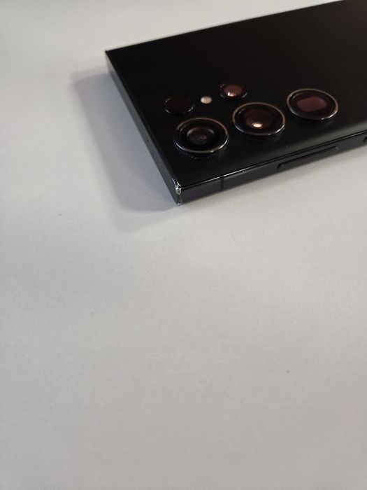 Vând/schimb Samsung s23 ultra 256/8 GB