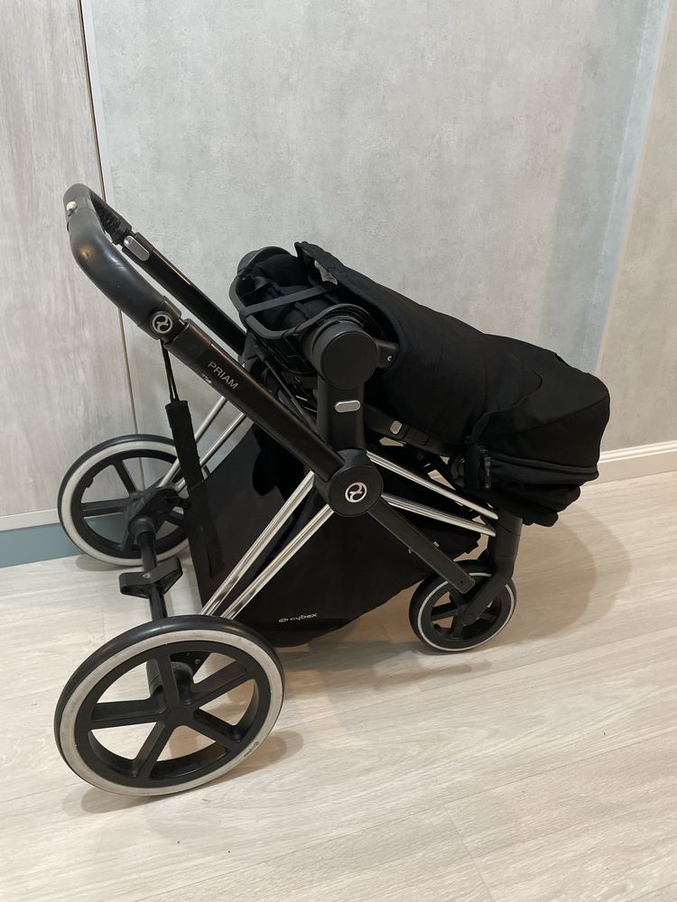 Продам крутую коляску Cybex Priam