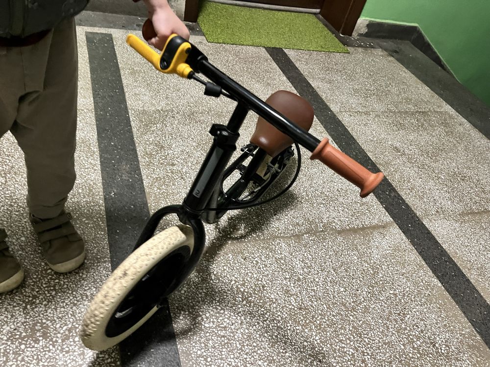 BTWIN Decathlon Баланс Колело 10”