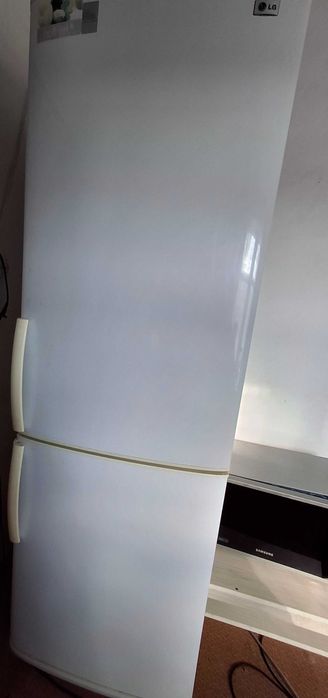 Продам холодильник