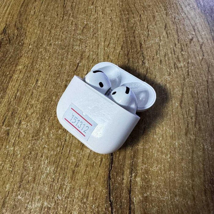Беспроводные наушники Apple Air Pods 4 anc / sk151312
