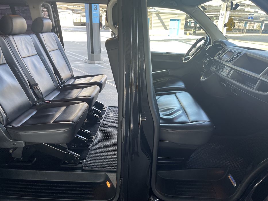 Inchiriere microbuz 8+1 VW Caravelle AUTOMAT