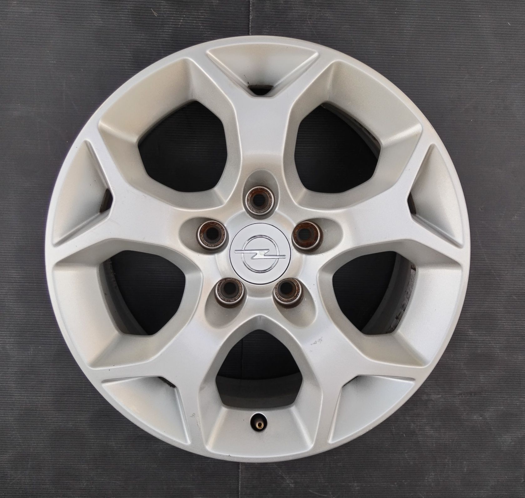 5x110 OPEL 6,5Jx16 ET37
