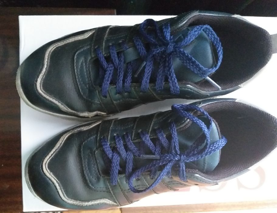 Guess детски обувки 33, 34номер, 21,5см., 22см.