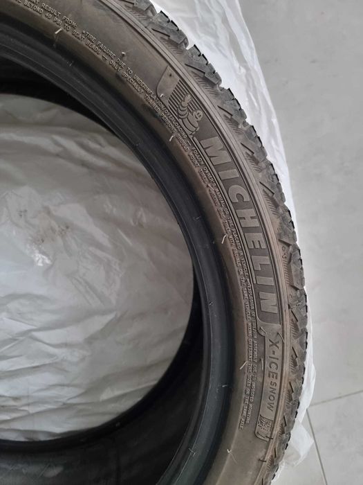 Anvelope Iarna Michelin X-Ice Snow 225 40 R19 93H (2 buc)