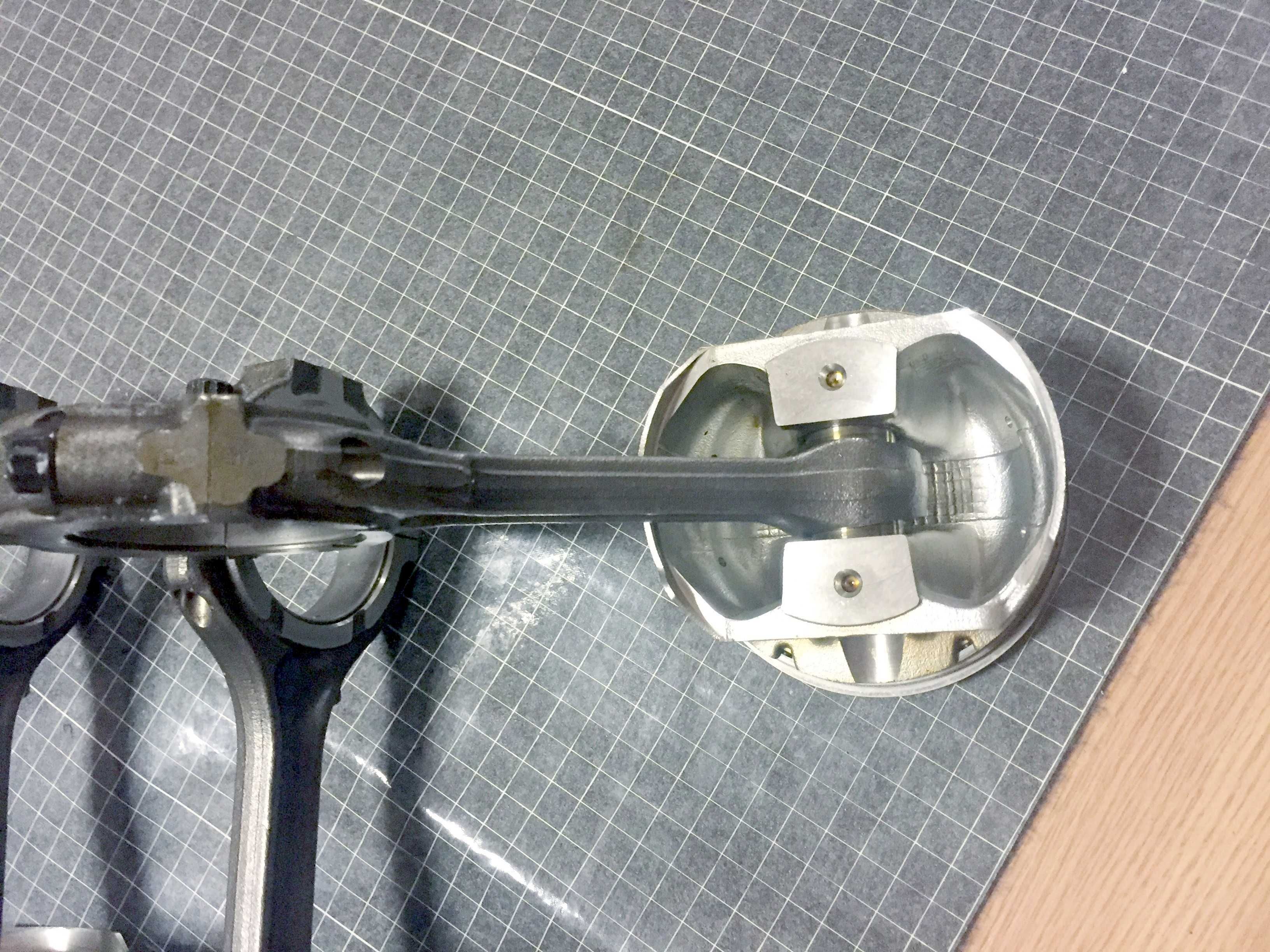 Pistoane si biele forjate pt 350z,INFINITI G35,FX35,M35,Pathfinder..