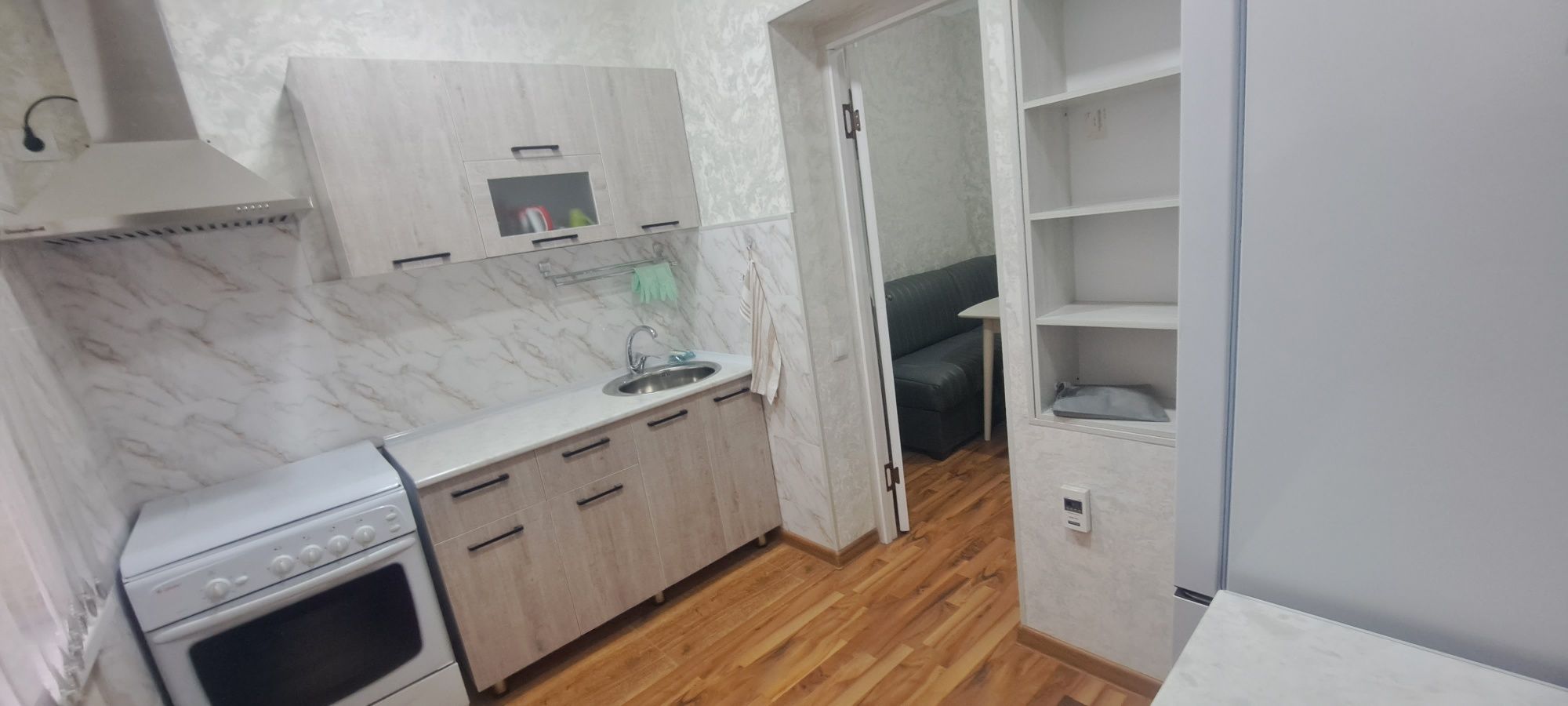 Аренда 4 ком., на Юнусабад 19, City burger