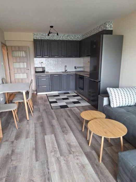 Дава се под наем Тристаен апартамент в София, Младост 2 - 80 кв.м за 799 € - Снимка #2