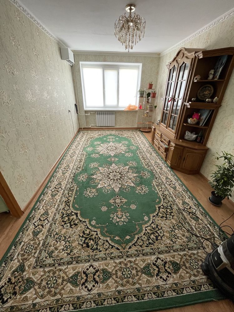 Ковер,кілем б/у жақсы состояние