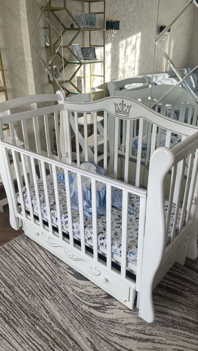 Продам детскую кроватку