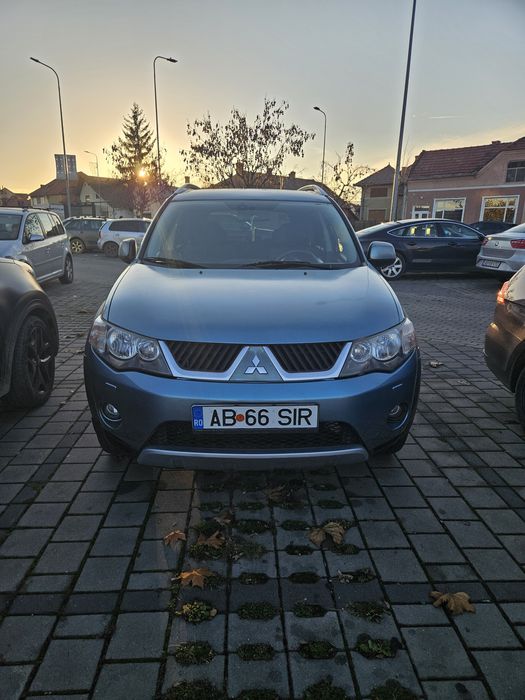 Mitsubishi Outlander diesel 7 locuri