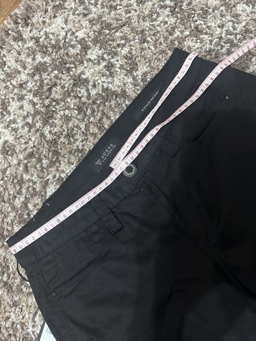 Blugi nergi Guess marimea s