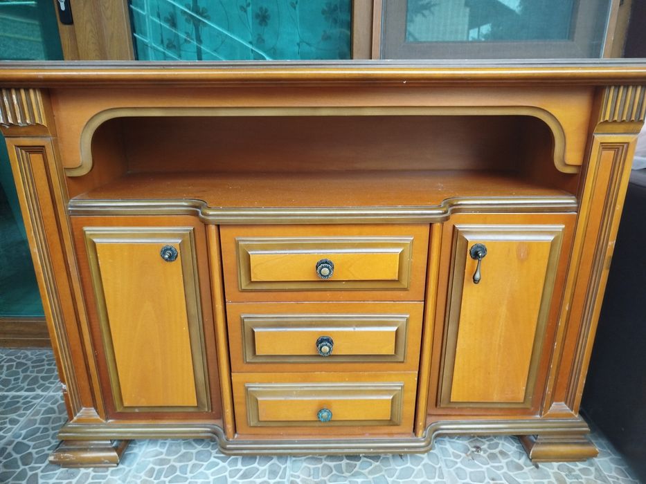 Comoda vintage din lemn cu sertare