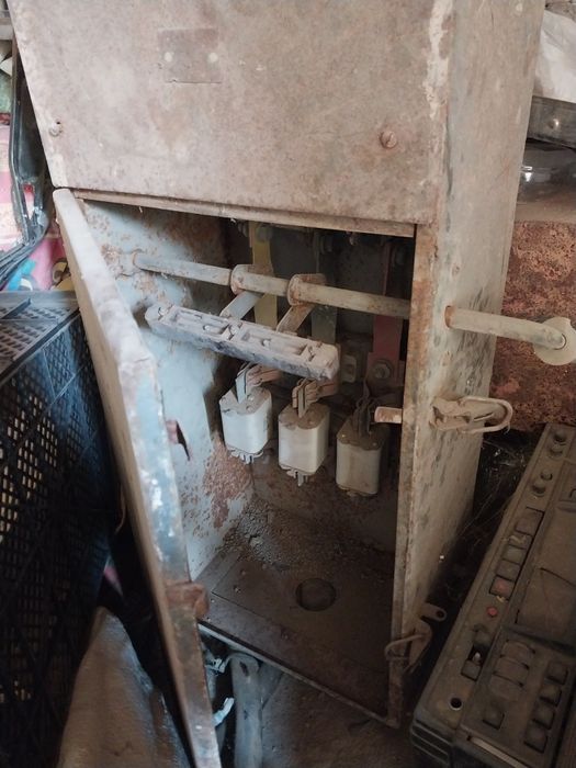 Електро шит сотилади.