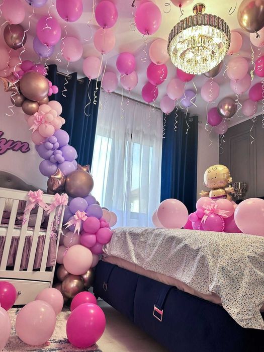 Baloanele cu heliu camera bebelus nou nascut / Majorat / Zi de nastere