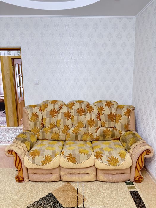 Продается диван в отличном состоянии.