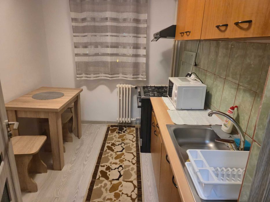 Apartament 2 camere de inchiriat termen lung. Tomis Nord Rovere