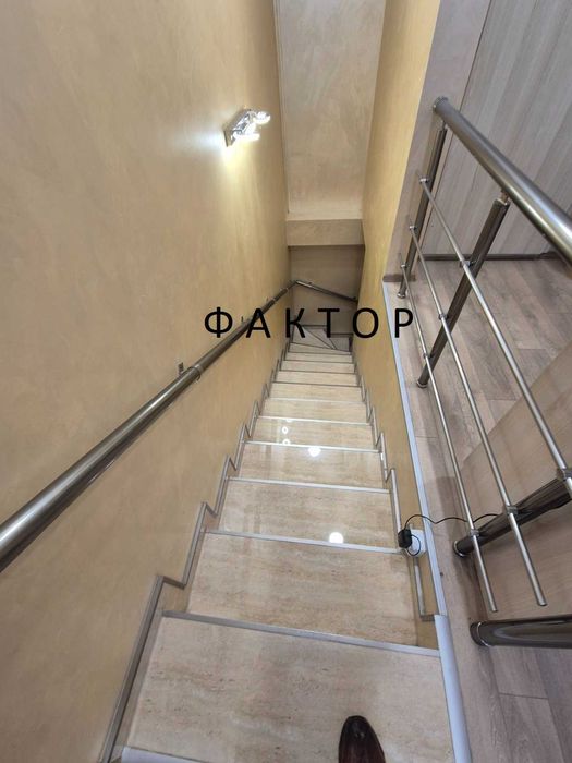 Дава се под наем  в Пловдив, Център -  кв.м за 650 € - Снимка #3