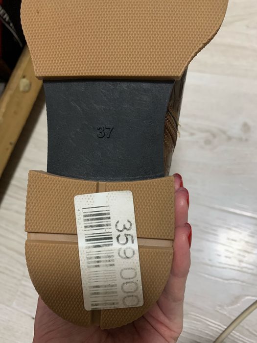 Ботинки с небольшим начесом 37,5