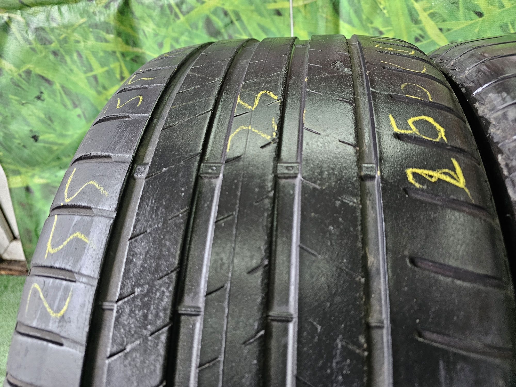 255 35 21 vara bridgestone