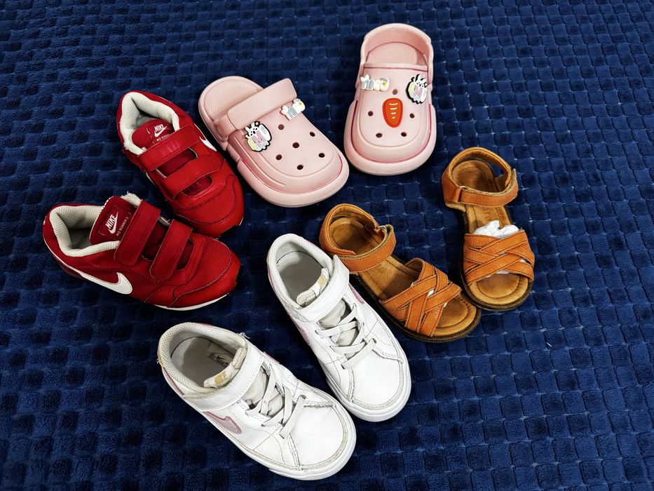 Lot incaltaminte fete nr. 27